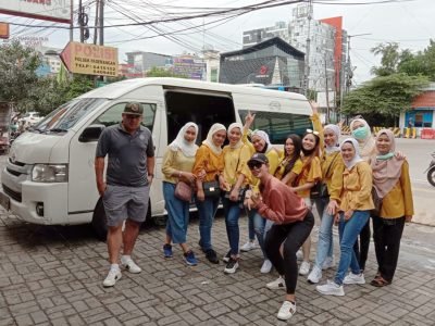 sewa hiace jakarta bapak yusof malaysia